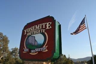 Yosemite Southgate Hotel & Suites